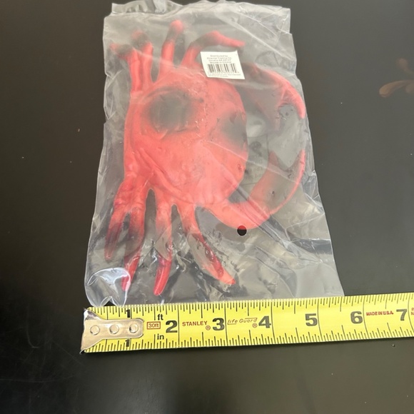 Plastic Crab. 8”. NWT - Picture 3 of 5